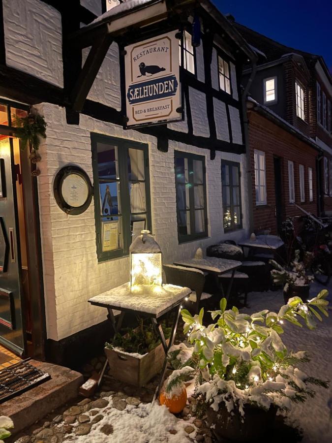 Restaurant Saelhunden Bed and Breakfast Ribe Eksteriør billede